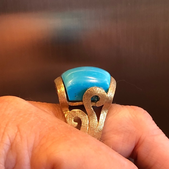 Blue Howlite Gold Statement Ring - Picture 5 of 15